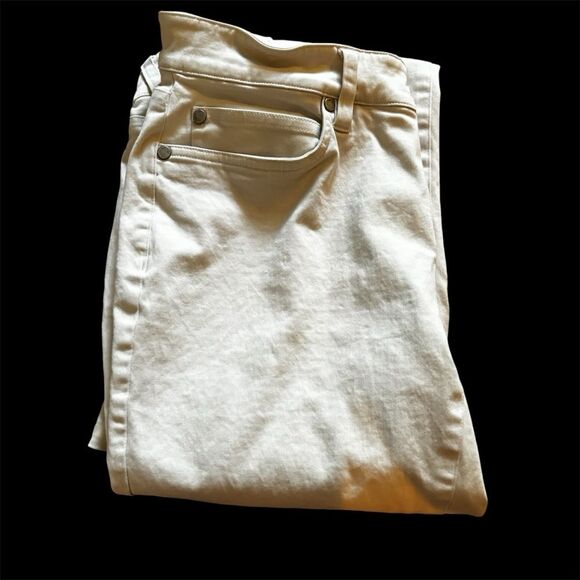 Eileen Fisher White Skinny Jeans | Sz. 4 | EUC | Comfortable and Classic - Picture 7 of 8